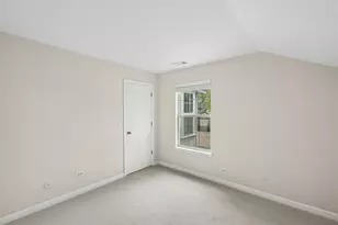 1242 S Wellington Ct, Buffalo Grove, IL 60089 - Photo 19