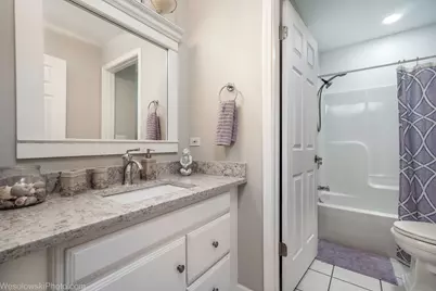 1907 E Grand Avenue, Lindenhurst, IL 60046 - Photo 15