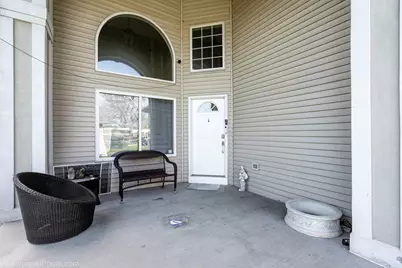 1907 E Grand Avenue, Lindenhurst, IL 60046 - Photo 3