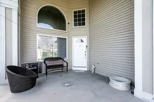 1907 E Grand Ave, Lindenhurst, IL 60046 - Photo 3