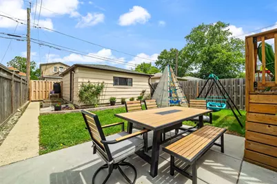 5236 W Cuyler Avenue, Chicago, IL 60641 - Photo 29