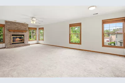 183 McLaren Drive N #183, Sycamore, IL 60178 - Photo 5