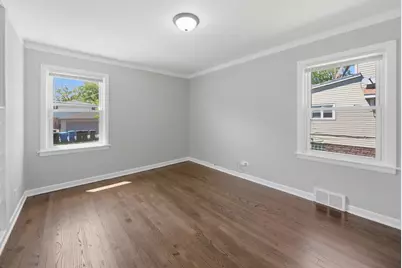 13116 S Avenue O Avenue, Chicago, IL 60633 - Photo 9
