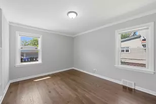 13116 S Ave O Ave, Chicago, IL 60633 - Photo 9