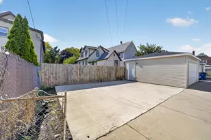 135 N 16th Ave, Melrose Park, IL 60160 - Photo 33