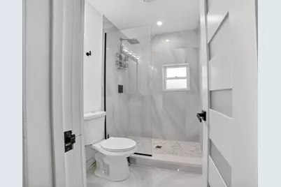 [Address not provided], Melrose Park, IL 60160 - Photo 7