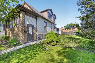 135 N 16th Avenue, Melrose Park, IL 60160 - Photo 1
