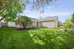 621 Cutter Ln, Elk Grove Village, IL 60007 - Photo 3