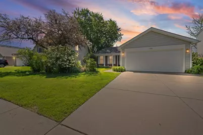 621 Cutter Lane, Elk Grove Village, IL 60007 - Photo 1