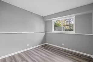 621 Cutter Ln, Elk Grove Village, IL 60007 - Photo 21