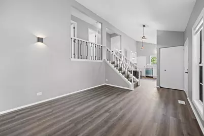 621 Cutter Lane, Elk Grove Village, IL 60007 - Photo 9