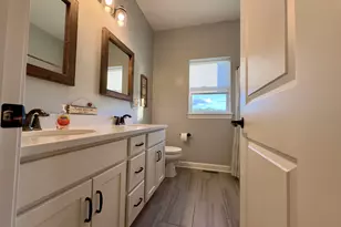 801 Ann Marie Dr, Utica, IL 61373 - Photo 13
