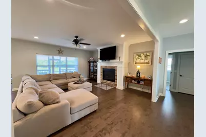 801 Ann Marie Drive, Utica, IL 61373 - Photo 9