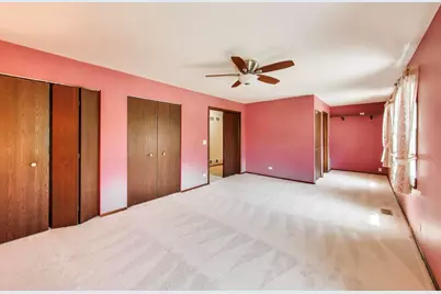 1276 Chatham Lane, Roselle, IL 60172 - Photo 13