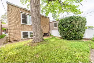 2323 Highland Avenue, Berwyn, IL 60402 - Photo 7