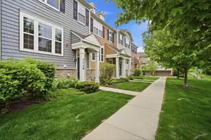 3129 Coral Ln, Glenview, IL 60026 - Photo 3