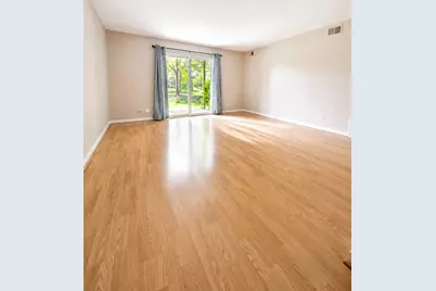 1 Oak Creek Drive #1302, Buffalo Grove, IL 60089 - Photo 3