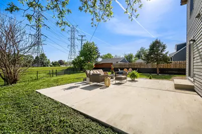 445 E Fullerton Avenue, Addison, IL 60101 - Photo 19