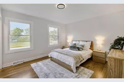 445 E Fullerton Avenue, Addison, IL 60101 - Photo 13