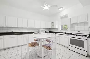 734 S Oakley Blvd, Chicago, IL 60612 - Photo 7