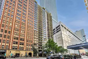 201 E Chestnut St, Chicago, IL 60611 - Photo 1