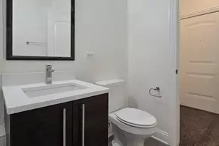 1537 N Orleans Ave, Chicago, IL 60610 - Photo 11
