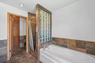 2862 Stockberry Ln, West Chicago, IL 60185 - Photo 11