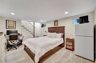 6 Iroquois Dr, Clarendon Hills, IL 60514 - Photo 15