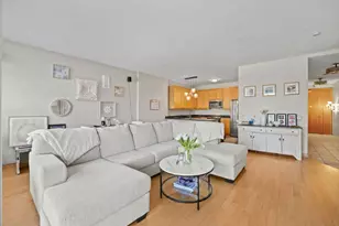 501 N Clinton St, Chicago, IL 60654 - Photo 7