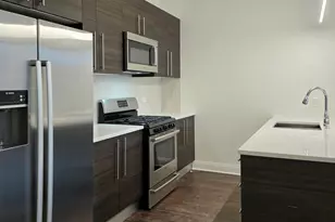 1537 N Orleans Ave, Chicago, IL 60610 - Photo 3