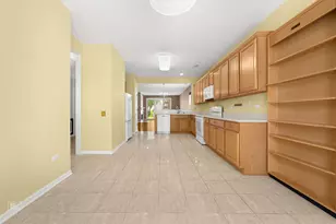 13462 Dearborn Trail, Huntley, IL 60142 - Photo 3