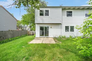 1475 Merrimac Ln, Hanover Park, IL 60133 - Photo 17