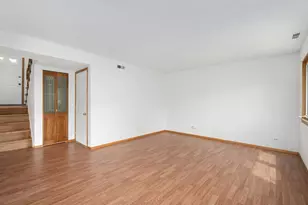 1475 Merrimac Ln, Hanover Park, IL 60133 - Photo 3