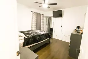 2252 W 71st St, Chicago, IL 60636 - Photo 5