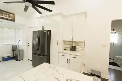 2252 W 71st Street, Chicago, IL 60636 - Photo 7