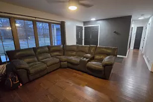 2900 E Spruce Dr, Crete, IL 60417 - Photo 3