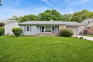 320 S Elm St, Waterman, IL 60556 - Photo 1