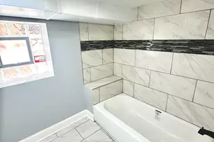 2720 W Harrison St, Chicago, IL 60612 - Photo 13