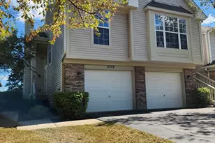 2753 S Cedar Glen Dr, Arlington Heights, IL 60005 - Photo 1