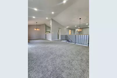2753 S Cedar Glen Drive, Arlington Heights, IL 60005 - Photo 3
