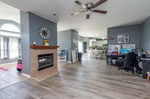 1995 W Meadowview Dr, Round Lake, IL 60073 - Photo 19