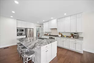 7014 Church St, Morton Grove, IL 60053 - Photo 11