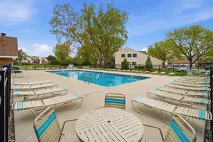 981 Pine Tree Circle South, Buffalo Grove, IL 60089 - Photo 17