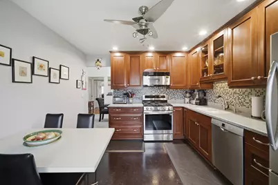 981 Pine Tree Circle S #981, Buffalo Grove, IL 60089 - Photo 5