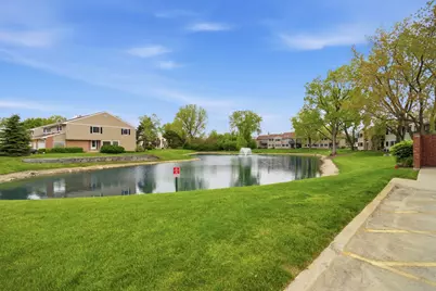 981 Pine Tree Circle S #981, Buffalo Grove, IL 60089 - Photo 15