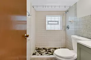 14544 Woodlawn Ave, Dolton, IL 60419 - Photo 17