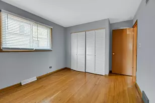 14544 Woodlawn Ave, Dolton, IL 60419 - Photo 11