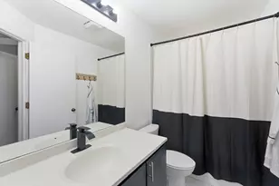 260 W Lynn Dr, Palatine, IL 60067 - Photo 15