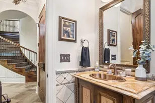 561 Walker Rd, Hinsdale, IL 60521 - Photo 19