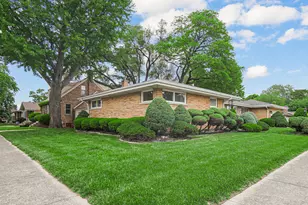 9259 S Springfield Ave, Evergreen Park, IL 60805 - Photo 3